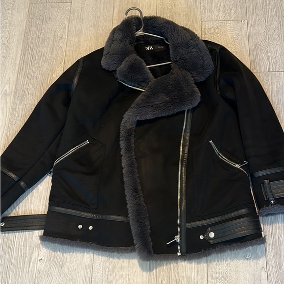 Faux Fur biker jacket - Picture 3 of 3